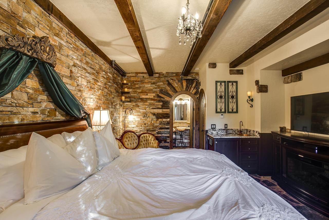 Storybook Riverside Inn Лівенворт Екстер'єр фото
